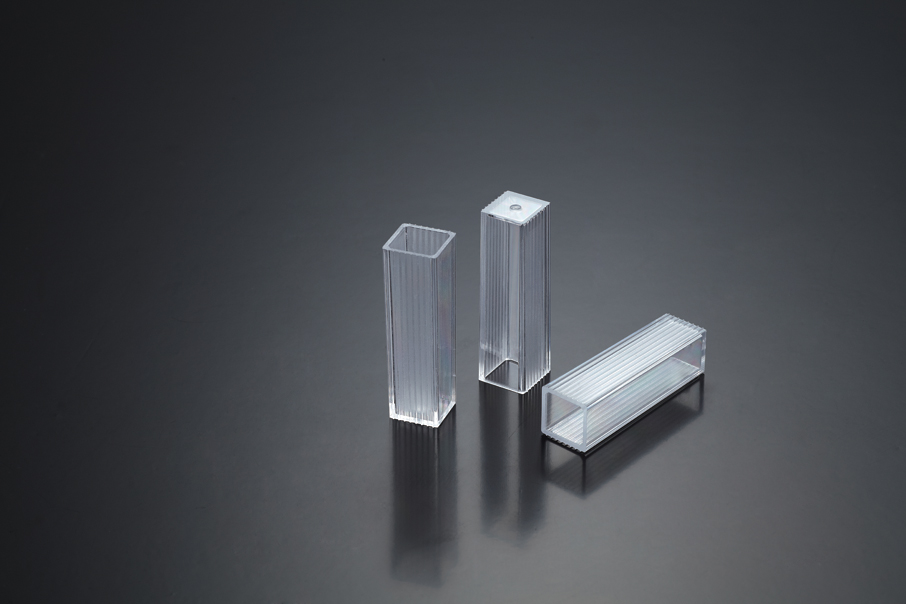 0014. кюветы оптические. кюветы оптические. кюветы для спектрофотометров "кюветы кварцевые 10 мм 1,4 мл. кюветы оптические.